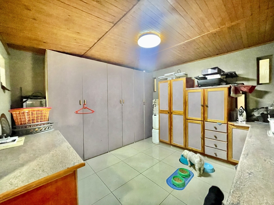 4 Bedroom Property for Sale in Kruinpark Mpumalanga