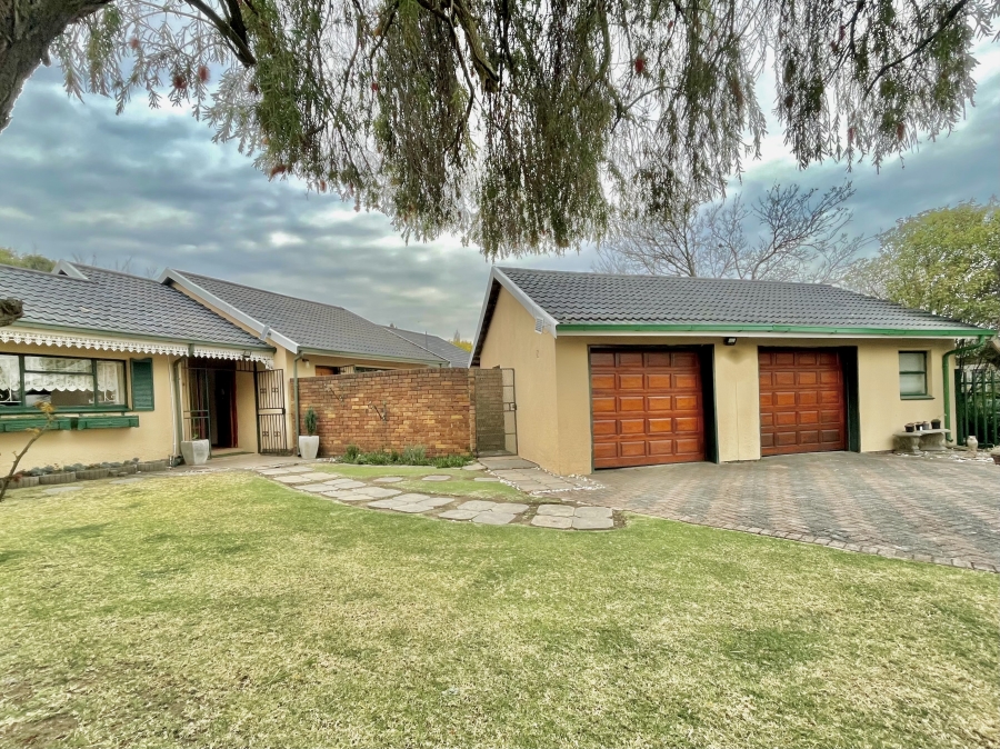 3 Bedroom Property for Sale in Cosmosrand Mpumalanga