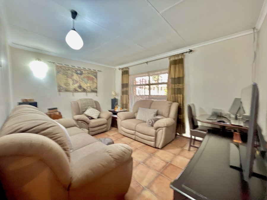 3 Bedroom Property for Sale in Cosmosrand Mpumalanga