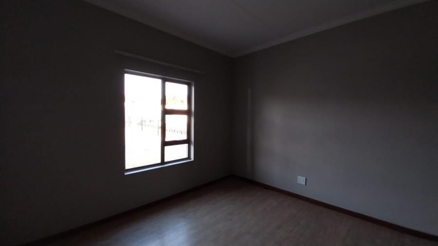 To Let 2 Bedroom Property for Rent in Terra Nova Mpumalanga