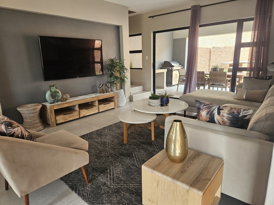 3 Bedroom Property for Sale in Stonehenge Mpumalanga