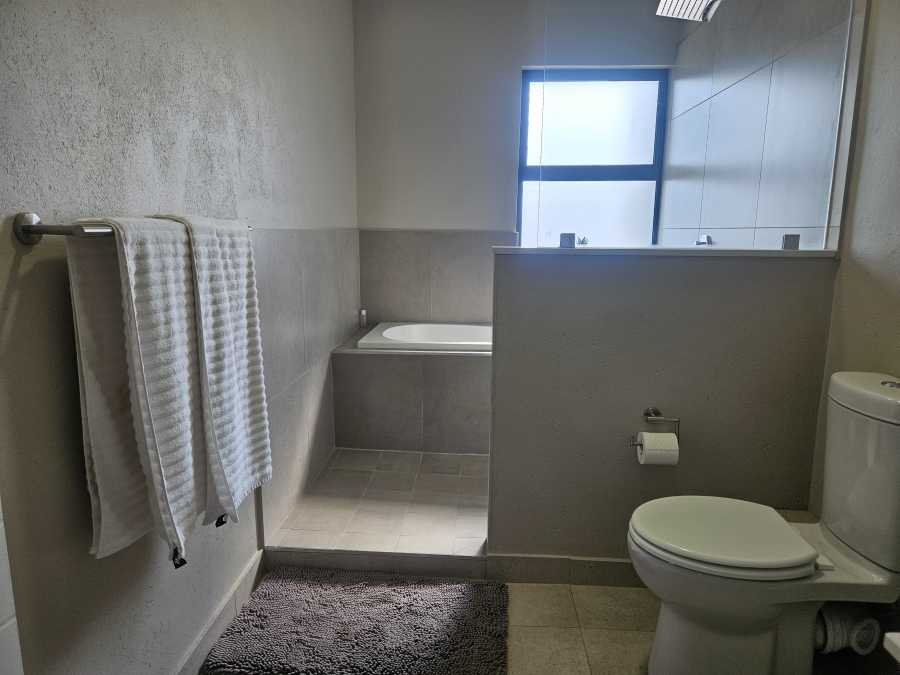 3 Bedroom Property for Sale in Stonehenge Mpumalanga