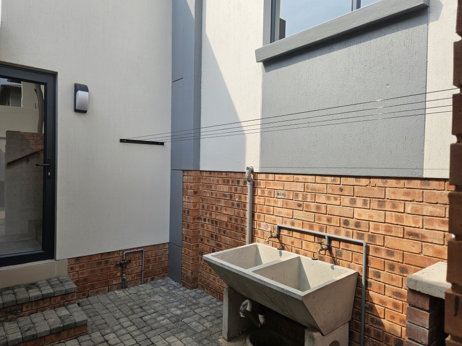 3 Bedroom Property for Sale in Stonehenge Mpumalanga