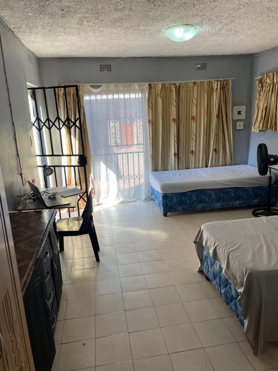 28 Bedroom Property for Sale in Kanyamazane Mpumalanga