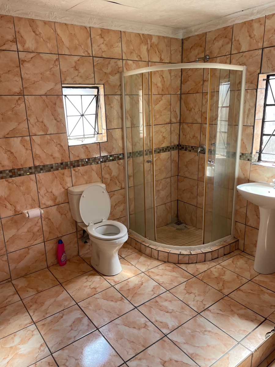 28 Bedroom Property for Sale in Kanyamazane Mpumalanga