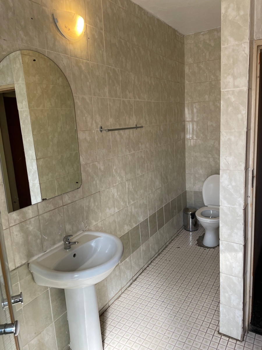 28 Bedroom Property for Sale in Kanyamazane Mpumalanga