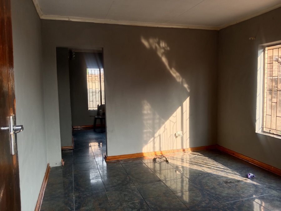 To Let 2 Bedroom Property for Rent in Pine Ridge Mpumalanga