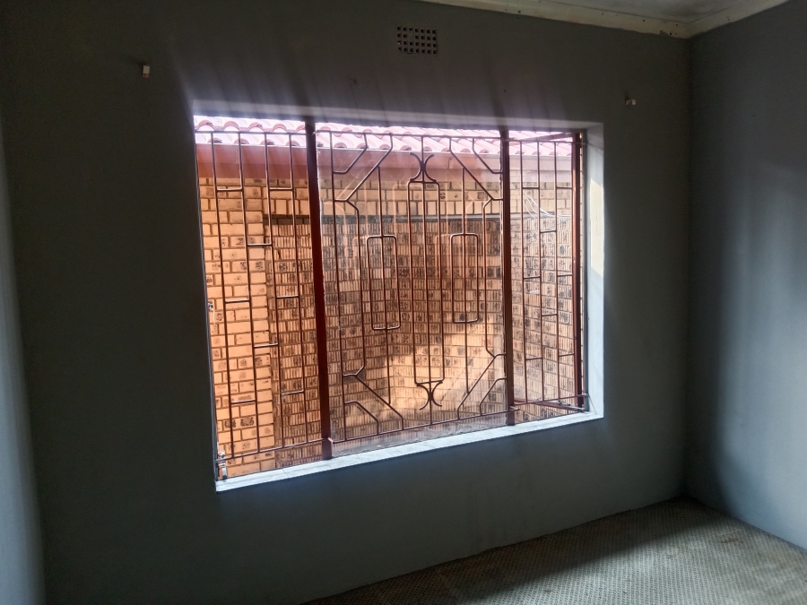 To Let 2 Bedroom Property for Rent in Pine Ridge Mpumalanga