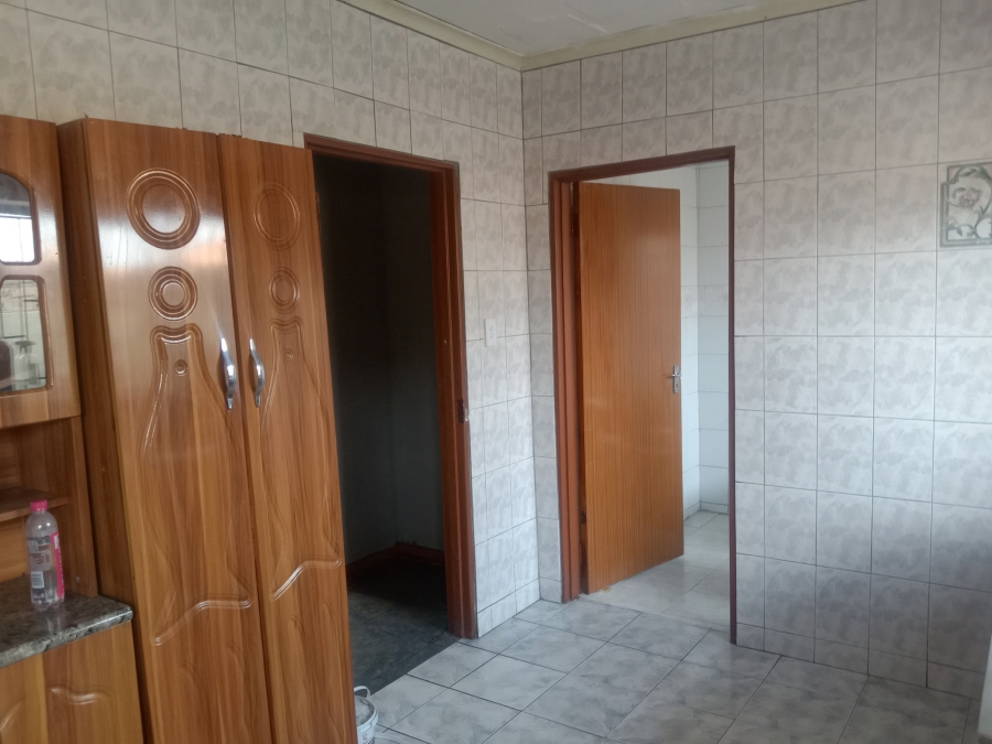To Let 2 Bedroom Property for Rent in Pine Ridge Mpumalanga