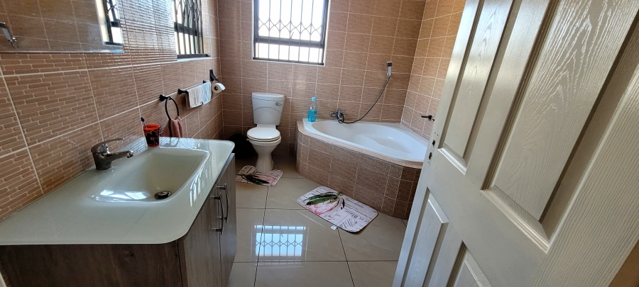 4 Bedroom Property for Sale in Aerorand Mpumalanga