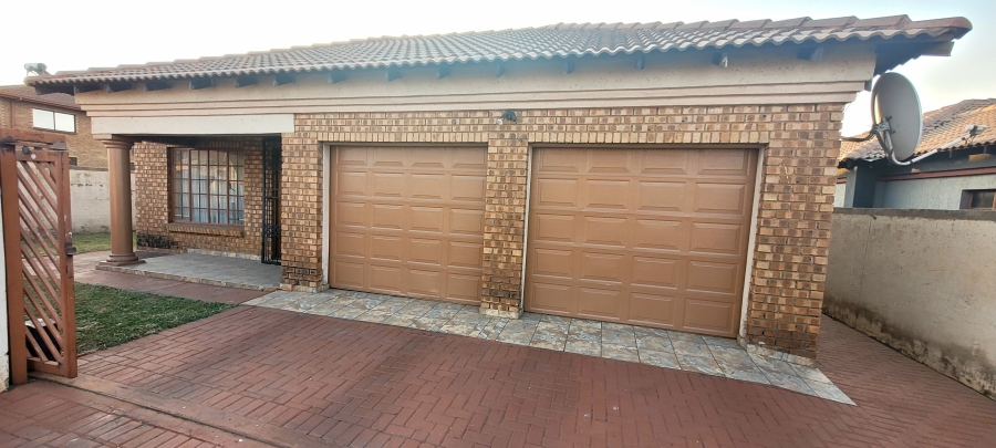 3 Bedroom Property for Sale in Mineralia Mpumalanga