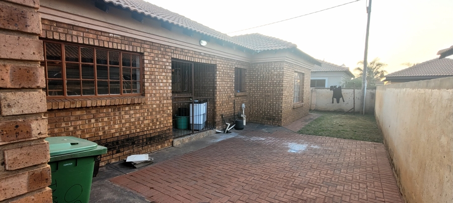 3 Bedroom Property for Sale in Mineralia Mpumalanga