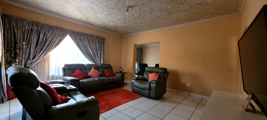 3 Bedroom Property for Sale in Mineralia Mpumalanga