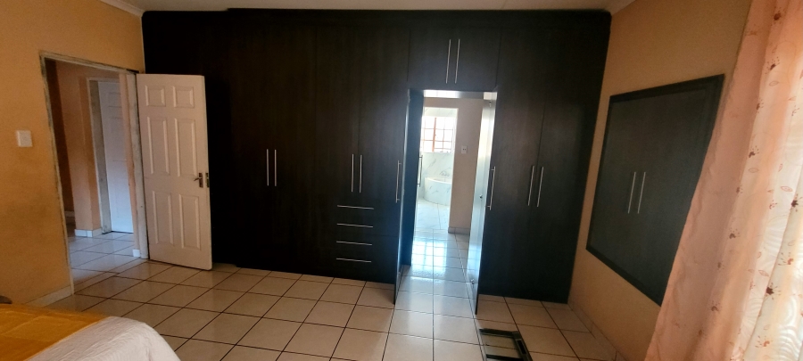 3 Bedroom Property for Sale in Mineralia Mpumalanga