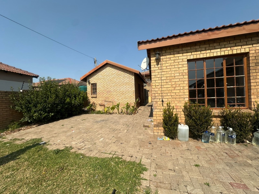3 Bedroom Property for Sale in Model Park Mpumalanga