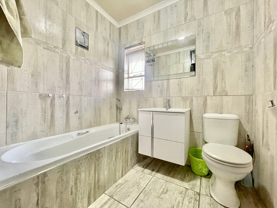 3 Bedroom Property for Sale in Secunda Mpumalanga