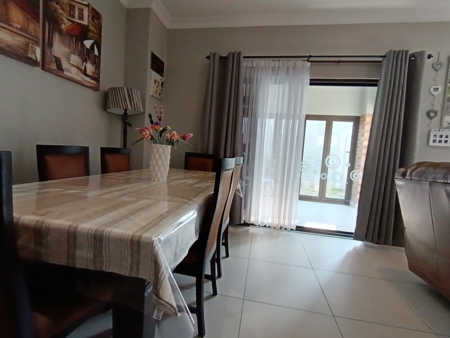 3 Bedroom Property for Sale in Terra Nova Mpumalanga
