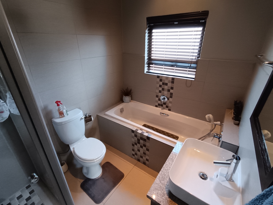 3 Bedroom Property for Sale in Terra Nova Mpumalanga