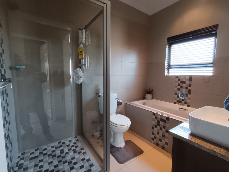 3 Bedroom Property for Sale in Terra Nova Mpumalanga