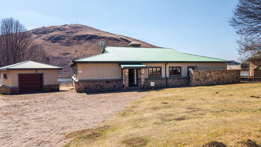 4 Bedroom Property for Sale in Dullstroom Mpumalanga