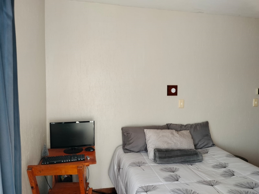 To Let 1 Bedroom Property for Rent in Nelspruit Mpumalanga