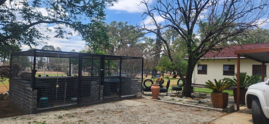 8 Bedroom Property for Sale in Standerton Rural Mpumalanga