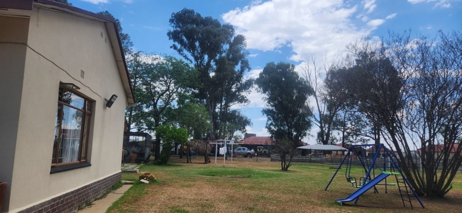 8 Bedroom Property for Sale in Standerton Rural Mpumalanga
