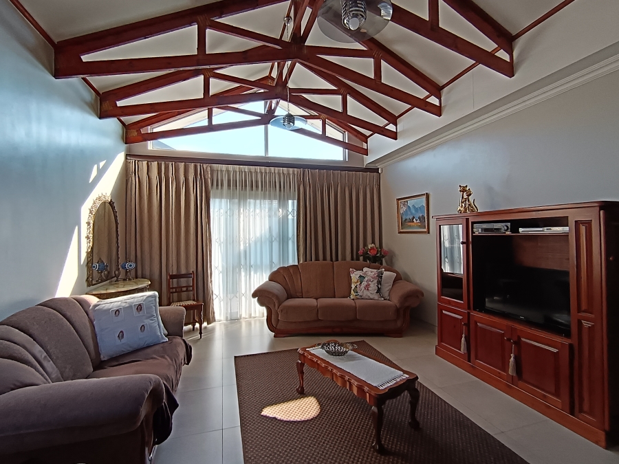 2 Bedroom Property for Sale in Kruinpark Mpumalanga