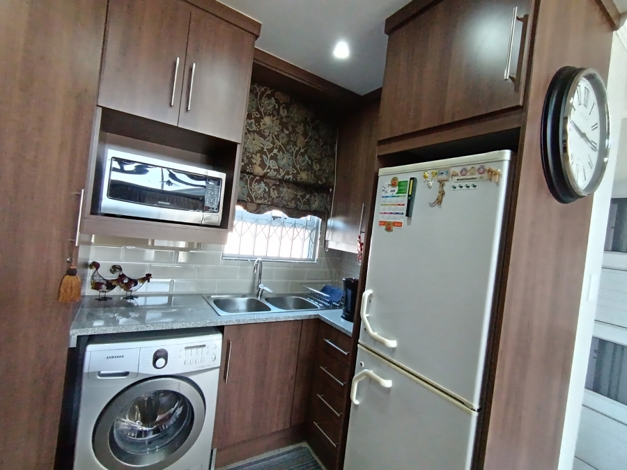 2 Bedroom Property for Sale in Kruinpark Mpumalanga