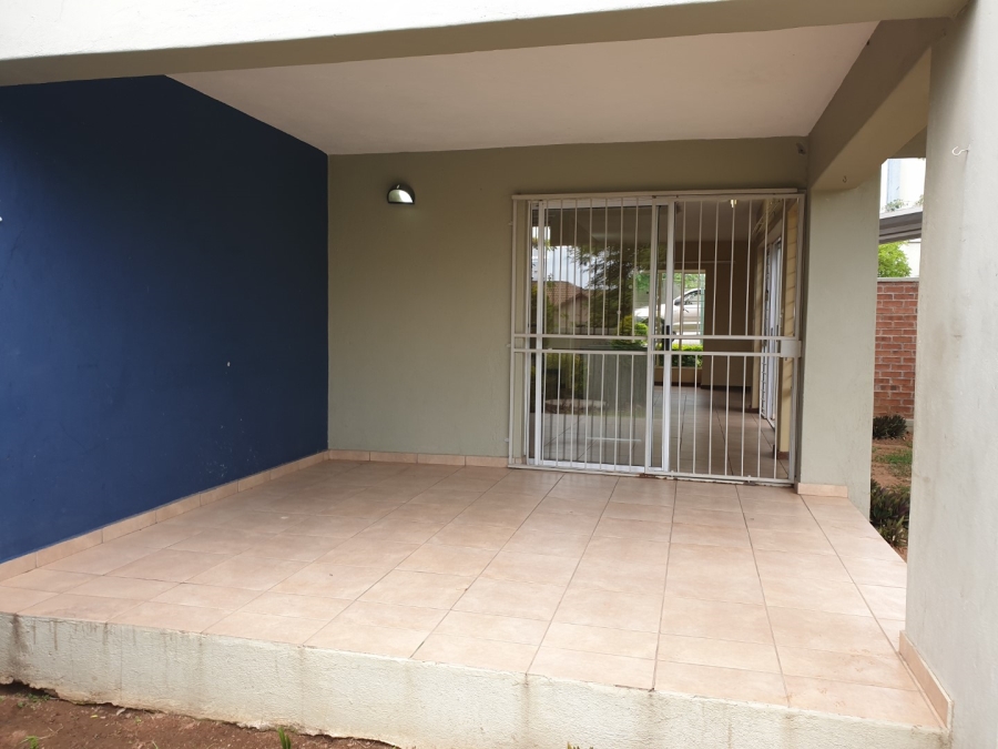 To Let 2 Bedroom Property for Rent in Nelspruit Ext 37 Mpumalanga