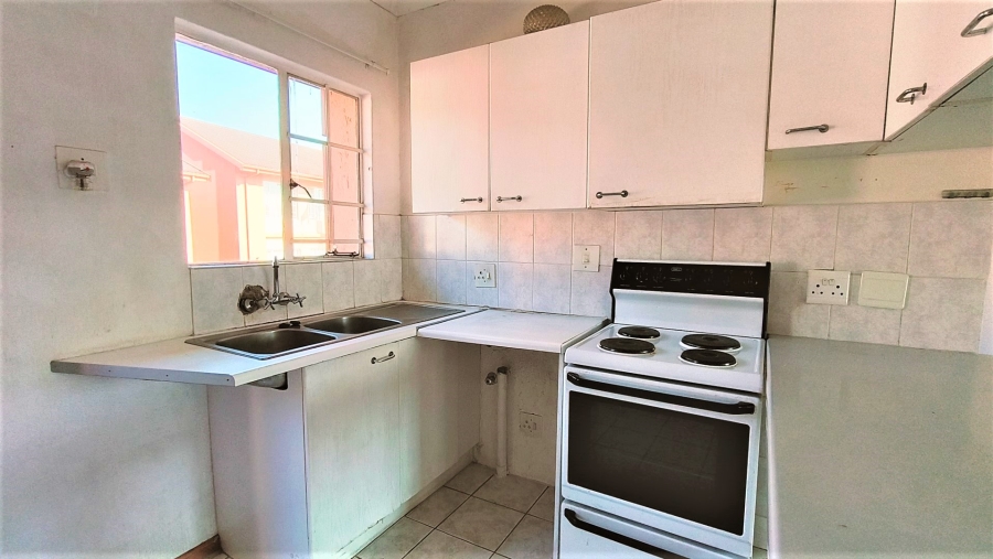 To Let 2 Bedroom Property for Rent in West Acres Mpumalanga