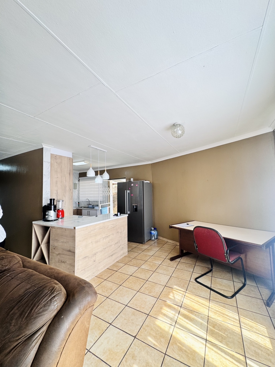 To Let 2 Bedroom Property for Rent in Ben Fleur Mpumalanga