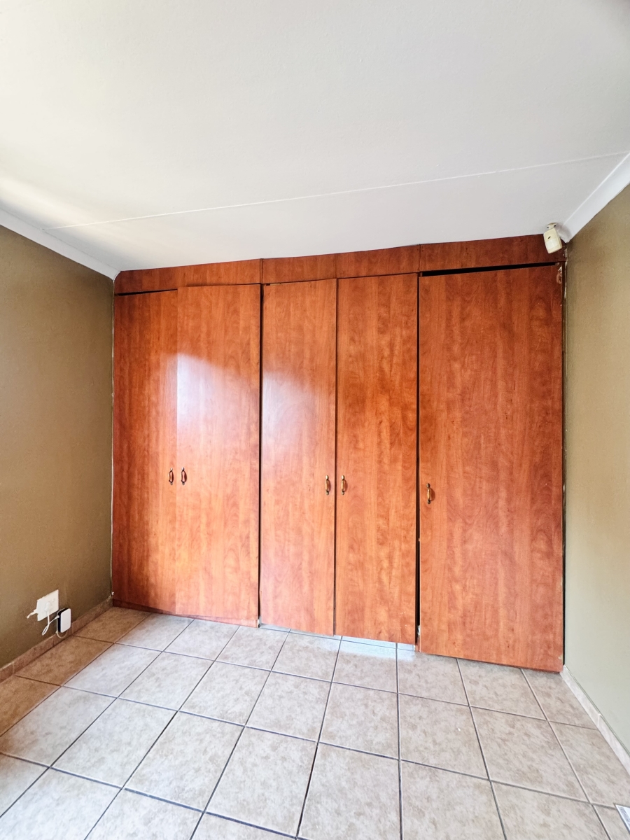 To Let 2 Bedroom Property for Rent in Ben Fleur Mpumalanga