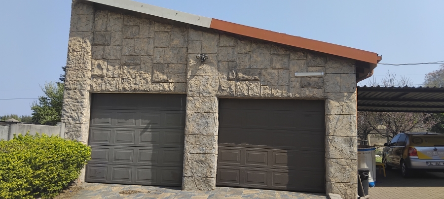 3 Bedroom Property for Sale in Witbank Ext 16 Mpumalanga