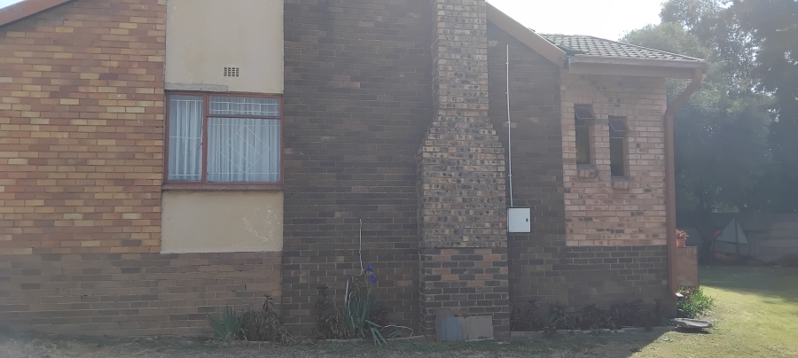 3 Bedroom Property for Sale in Witbank Ext 16 Mpumalanga