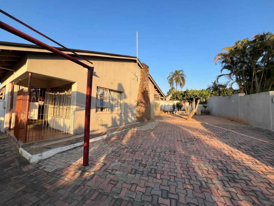 9 Bedroom Property for Sale in West Acres Mpumalanga