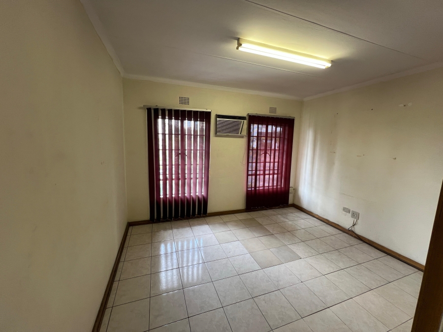 9 Bedroom Property for Sale in West Acres Mpumalanga