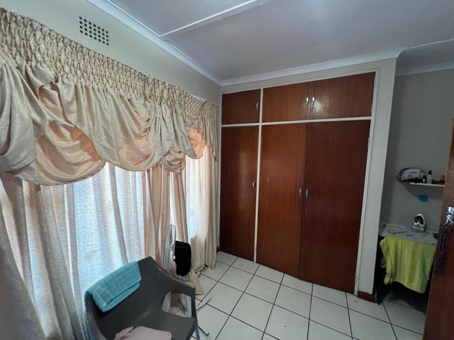 9 Bedroom Property for Sale in West Acres Mpumalanga