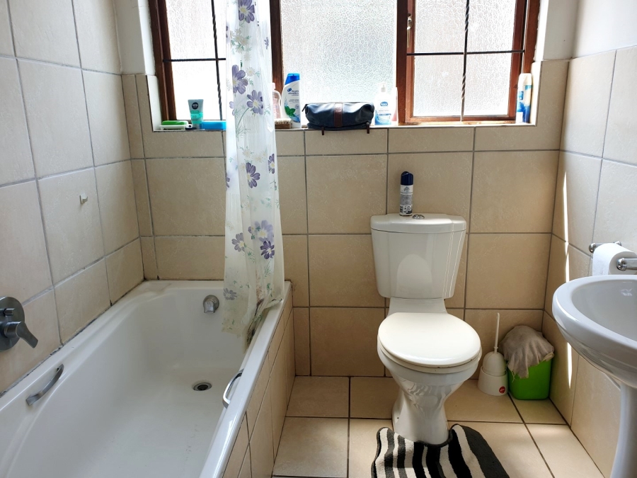 To Let 2 Bedroom Property for Rent in Sonheuwel Mpumalanga