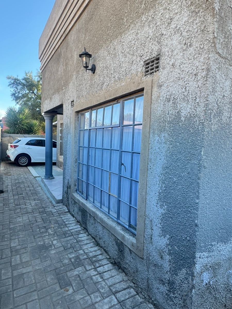 3 Bedroom Property for Sale in Mhluzi Mpumalanga