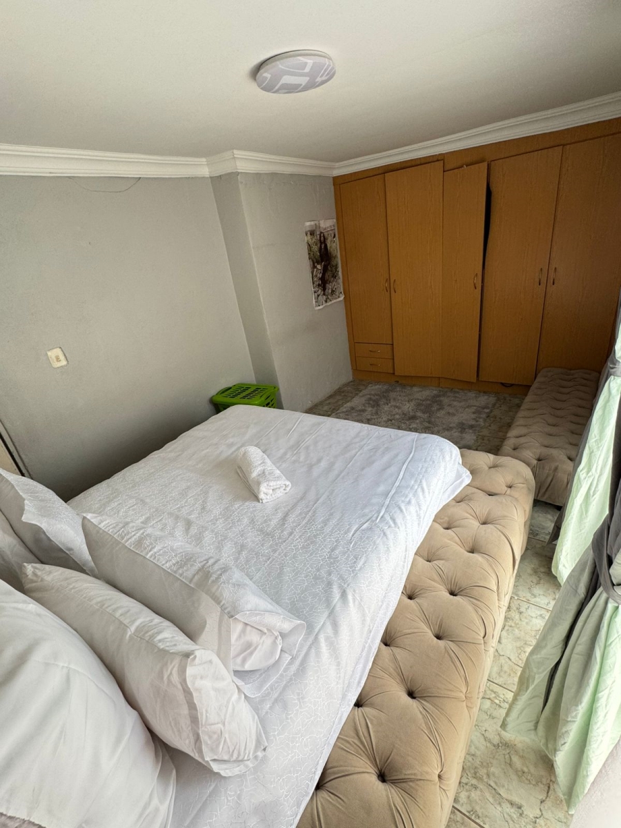 3 Bedroom Property for Sale in Mhluzi Mpumalanga