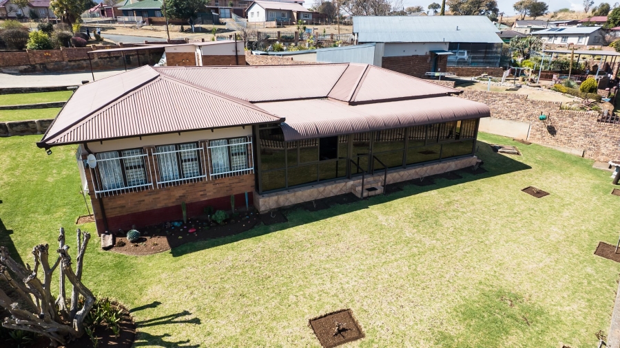 3 Bedroom Property for Sale in Emgwenya Mpumalanga