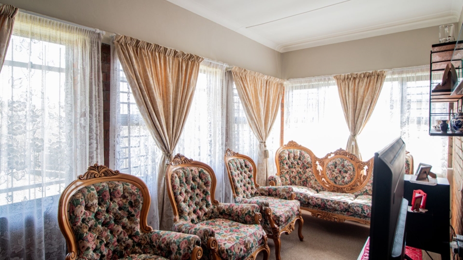 3 Bedroom Property for Sale in Emgwenya Mpumalanga