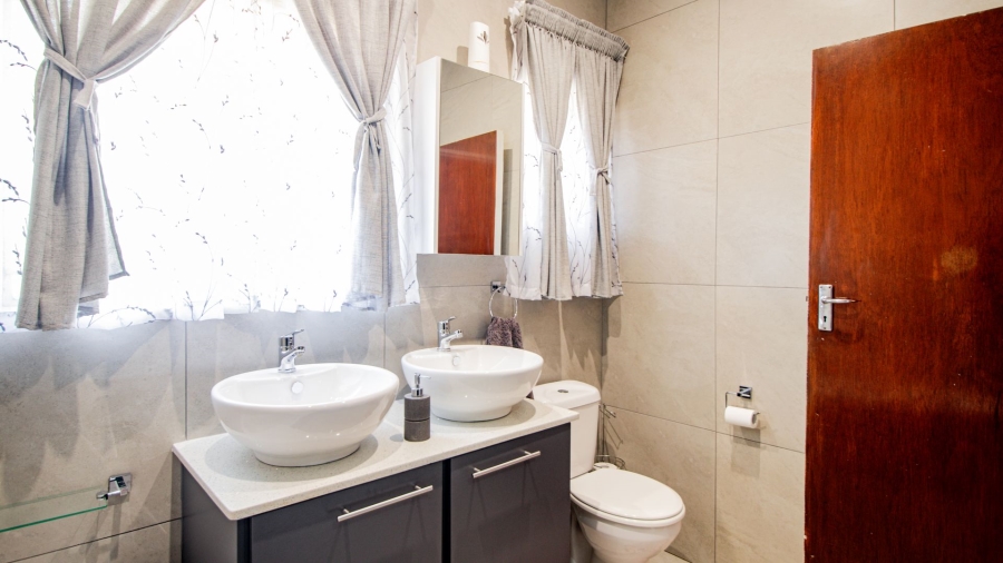 3 Bedroom Property for Sale in Emgwenya Mpumalanga