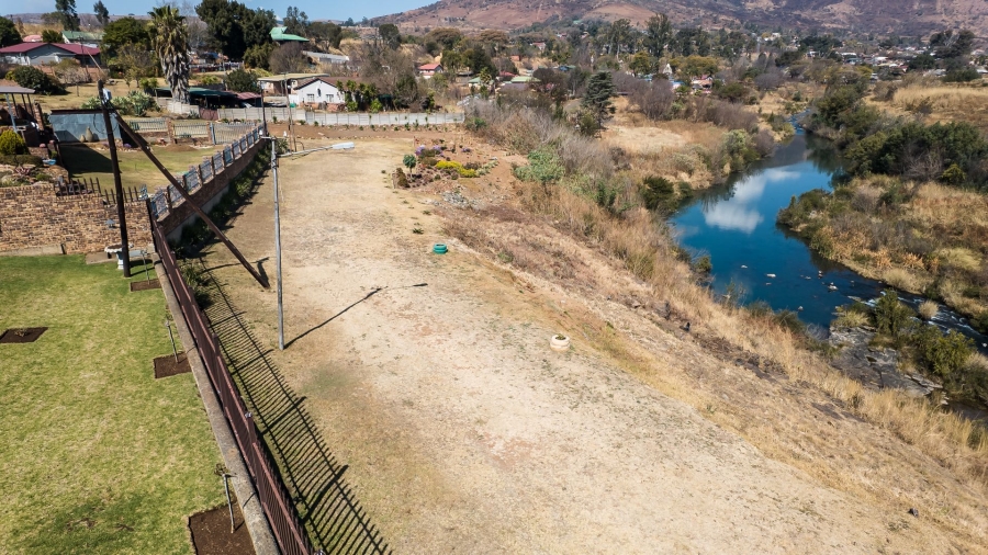 3 Bedroom Property for Sale in Emgwenya Mpumalanga