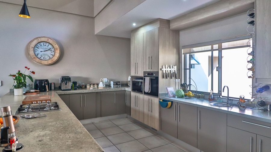 4 Bedroom Property for Sale in Sonheuwel Mpumalanga