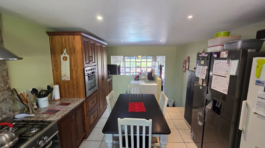 5 Bedroom Property for Sale in White River Ext 6 Mpumalanga