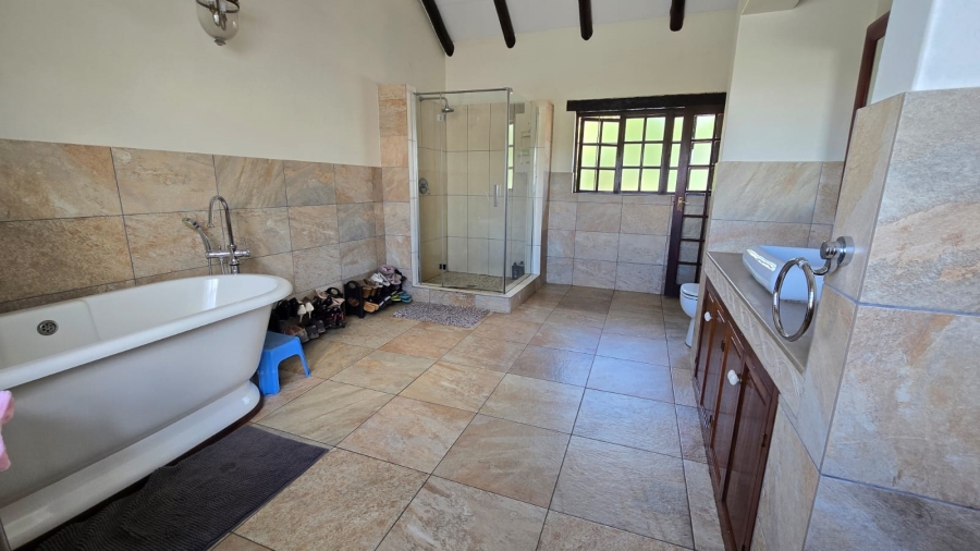 5 Bedroom Property for Sale in White River Ext 6 Mpumalanga