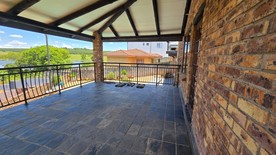 5 Bedroom Property for Sale in White River Ext 6 Mpumalanga