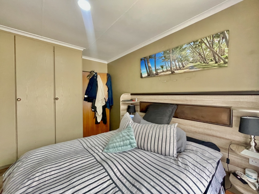 5 Bedroom Property for Sale in Secunda Mpumalanga